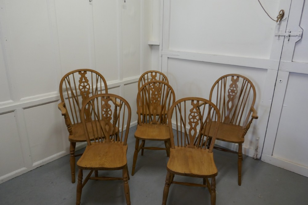 Set of 6 Beech & Elm Wheel Back Windsor Kitchen Dining Chairs View II