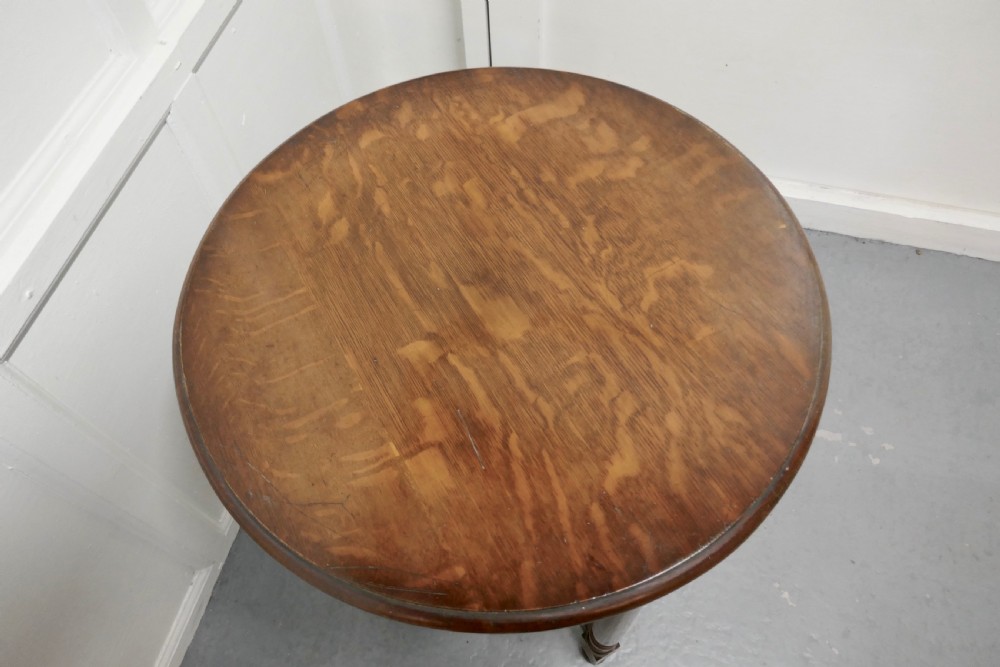 Round Oak Occasional Table, with X Stretcher View IV