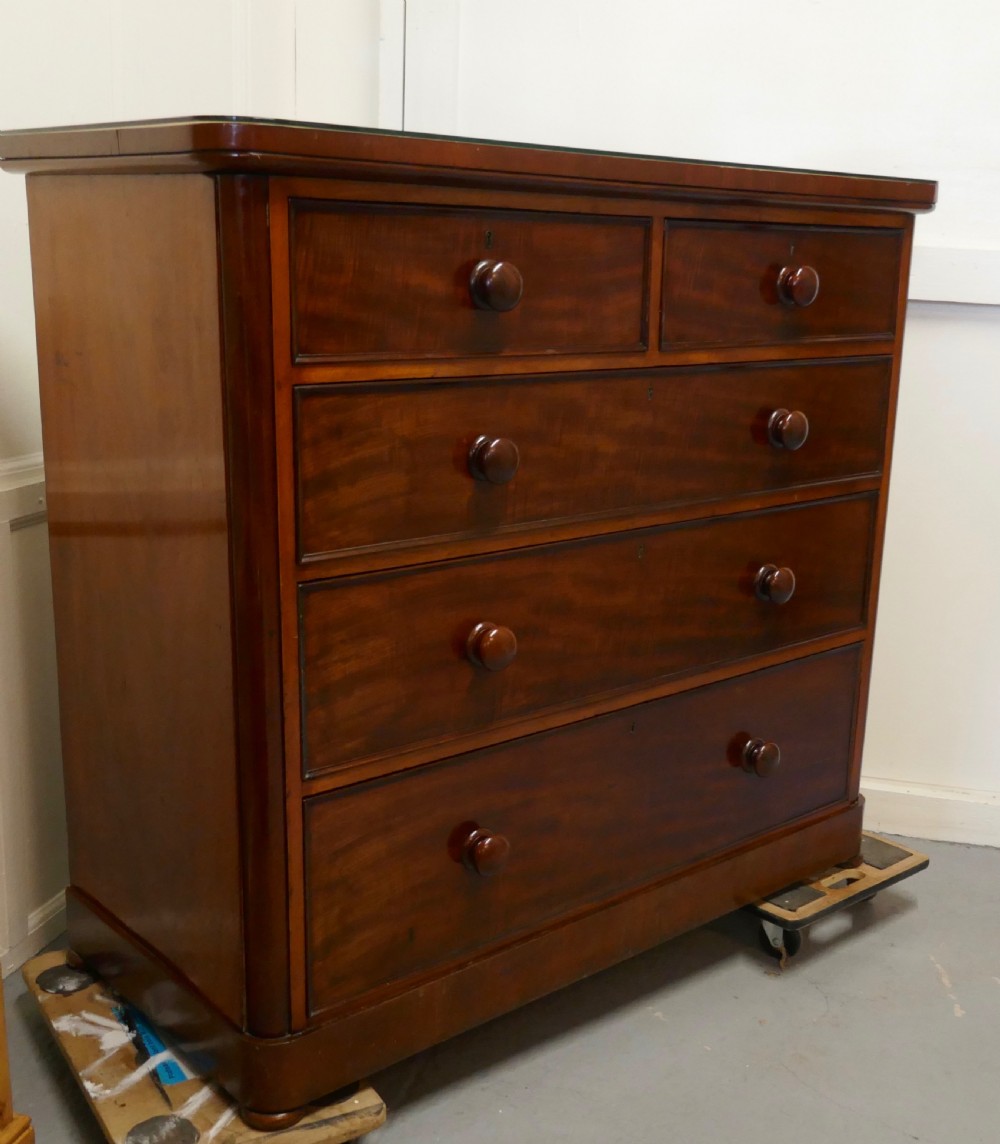 Large Victorian Mahogany Chest of Drawers  View IV