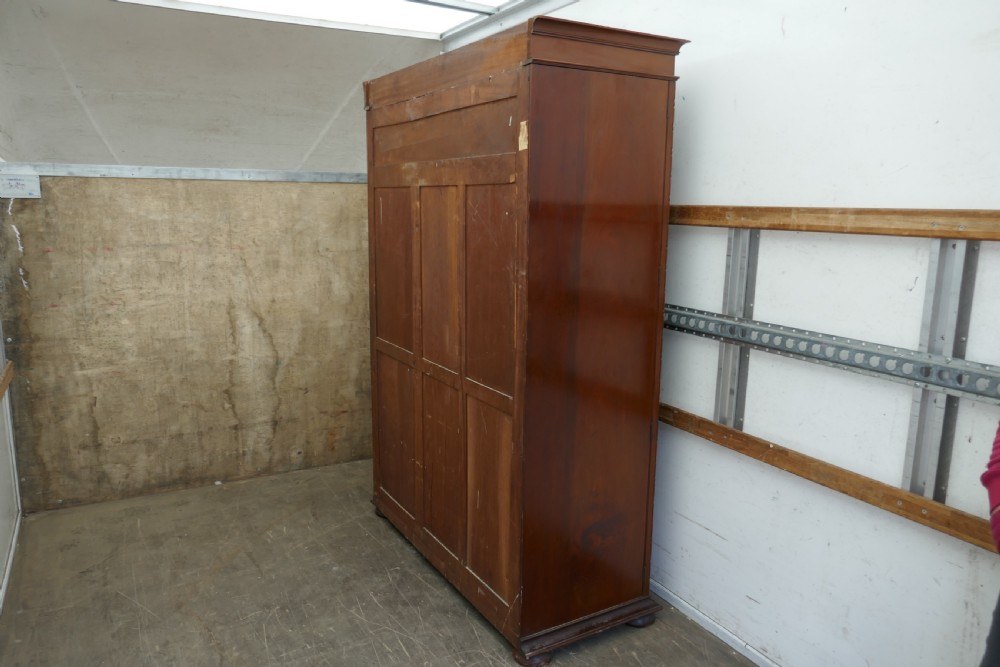 Edwardian Gentleman’s Mahogany Wardrobe Compactum by Merryweather, London View XIV