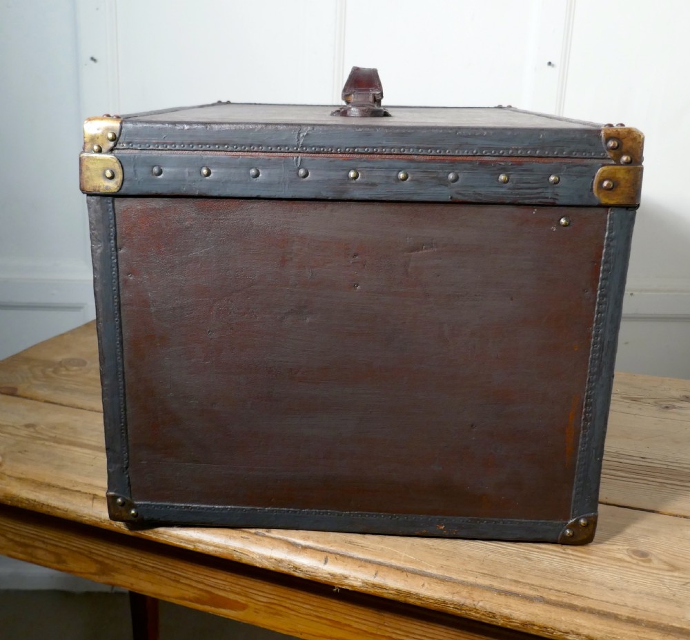 Original Louis Vuitton, Steamer Trunk  View V