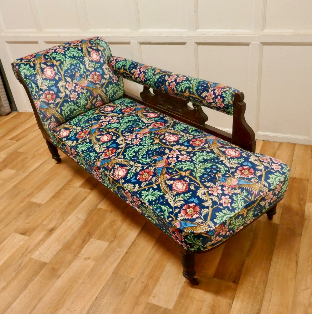 Edwardian Mahogany Chaise Long, William Morris Fabric View III