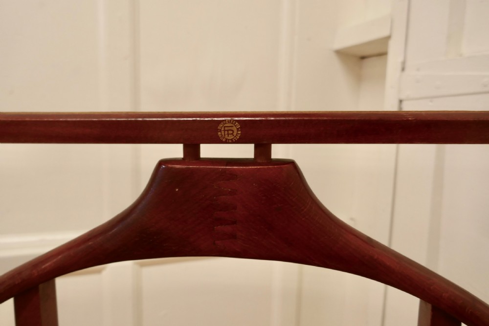 Italian Art Deco Gentleman’s Floor Standing Suit Hanger by Brevettato View IV