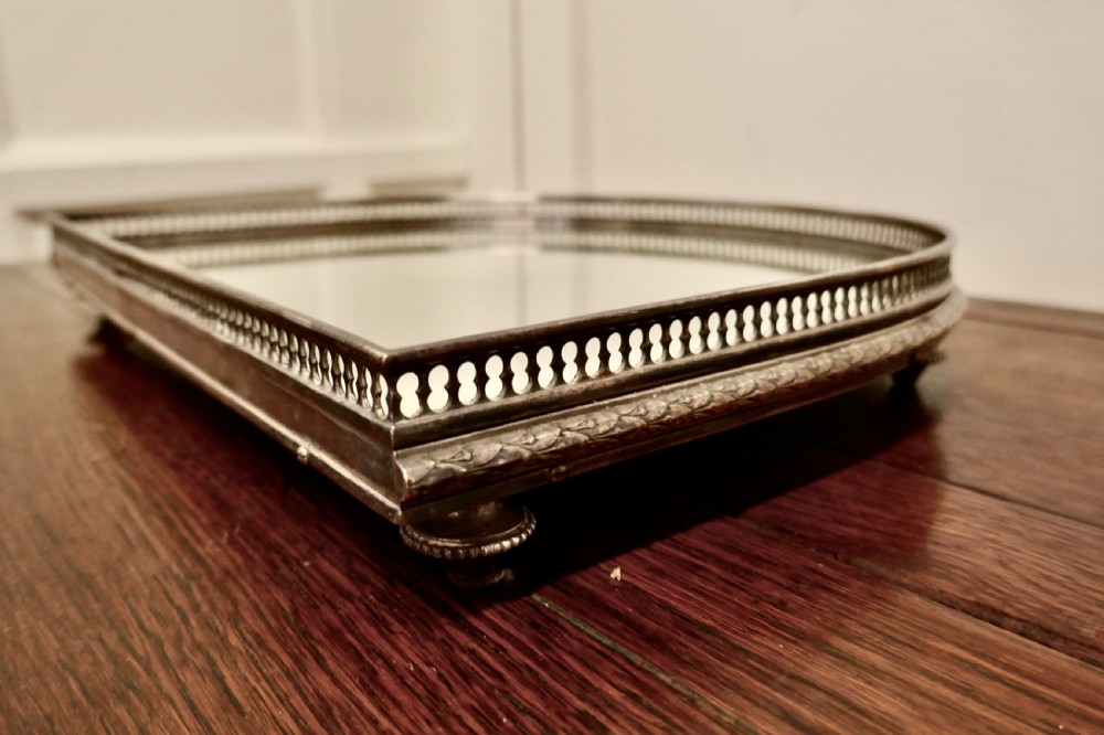 Art Deco Plateau de Buffet, French Mirrored Silver Sideboard Trays View VI