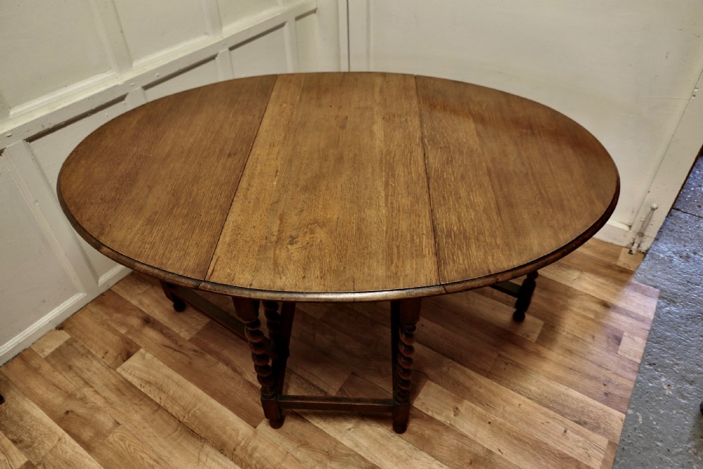 Good Victorian Solid Oak Barley Twist Gate Leg Dining Table View III