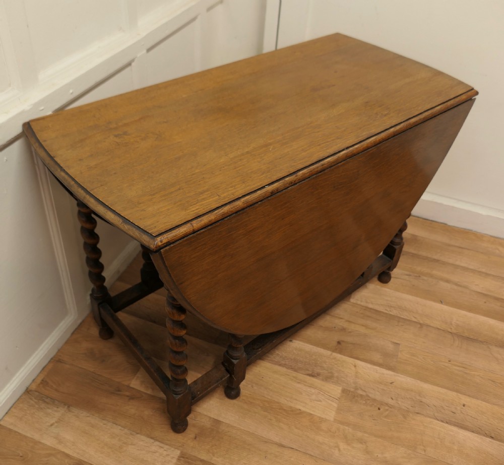 Good Victorian Solid Oak Barley Twist Gate Leg Dining Table View VI