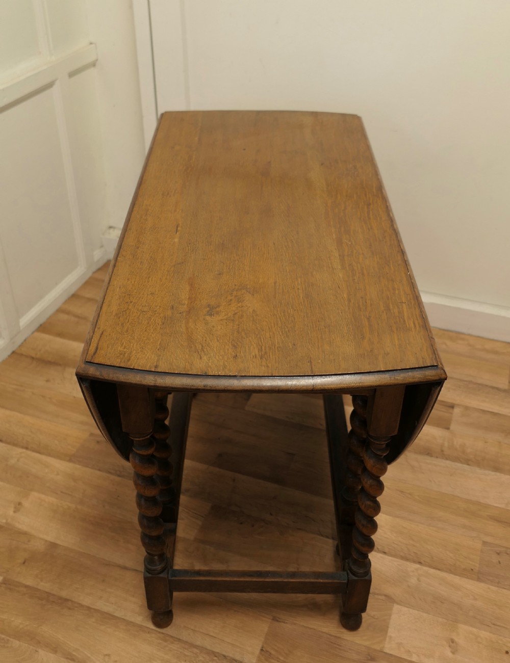 Good Victorian Solid Oak Barley Twist Gate Leg Dining Table View IX