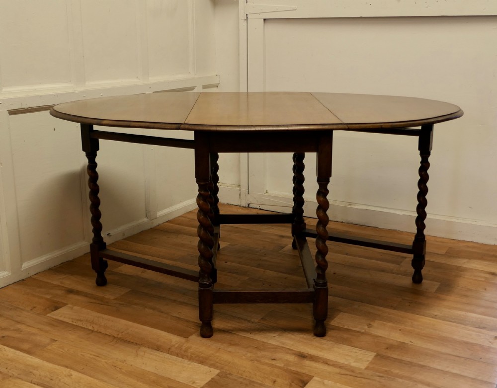 Good Victorian Solid Oak Barley Twist Gate Leg Dining Table View X