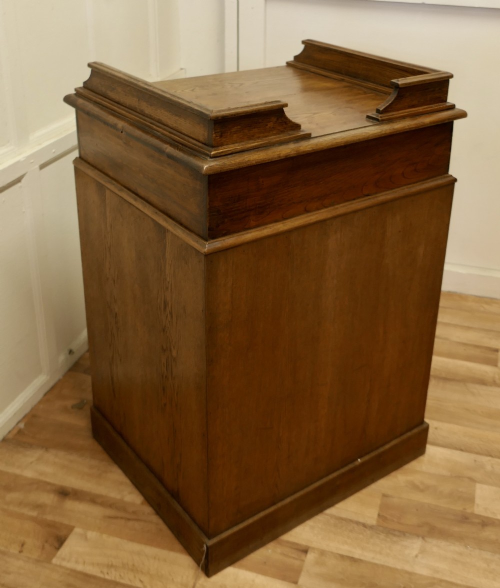 French Oak Hotel Restaurant Reception Hostess Greeting Station View III