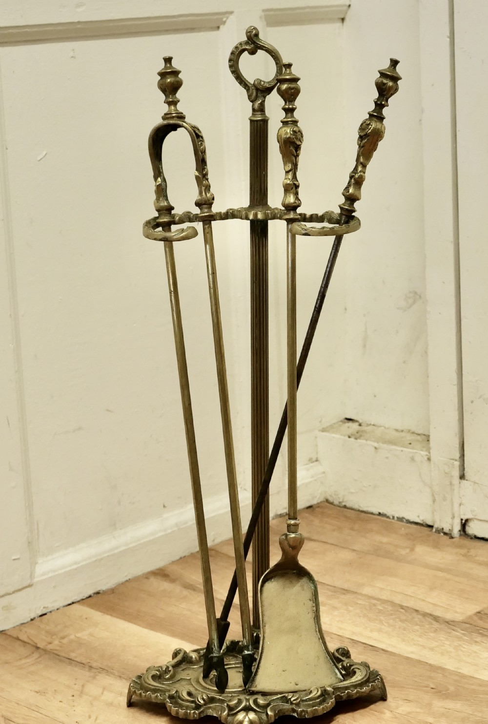 Attractive 19th Century Brass Rococo Fireside Companion Set, Fireside Tools