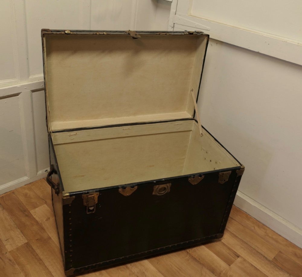 Large Vintage Rigid Canvas Travel Trunk, Steamer Trunk on Wheels View V