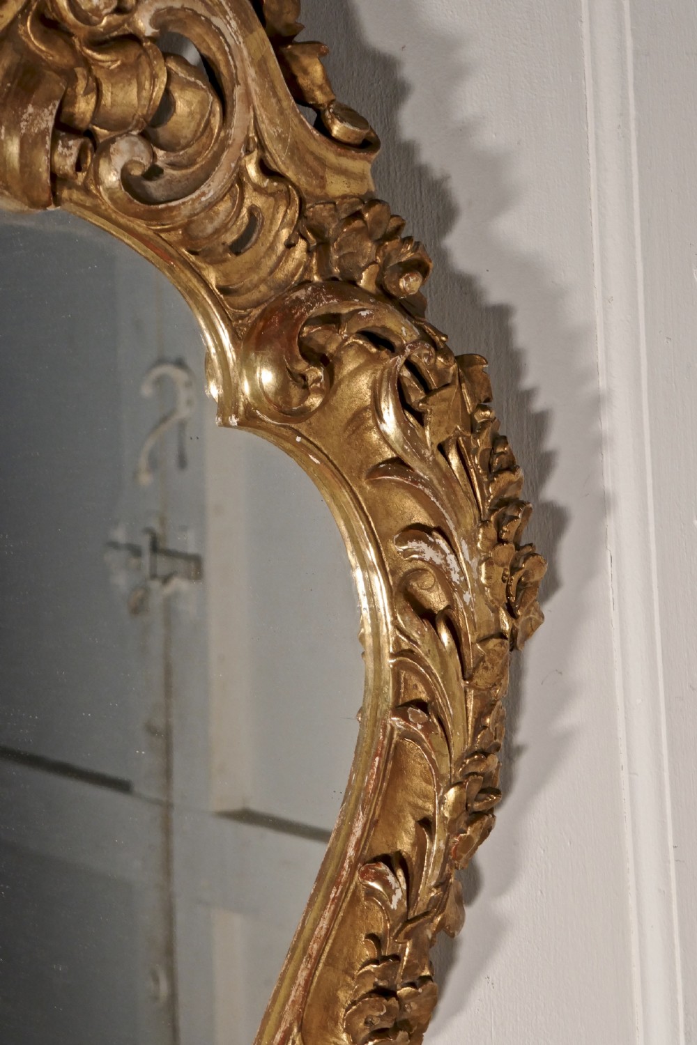 Large 19th Century French Rococo Gilt Console Mirror and Wall Brackets Set View VII