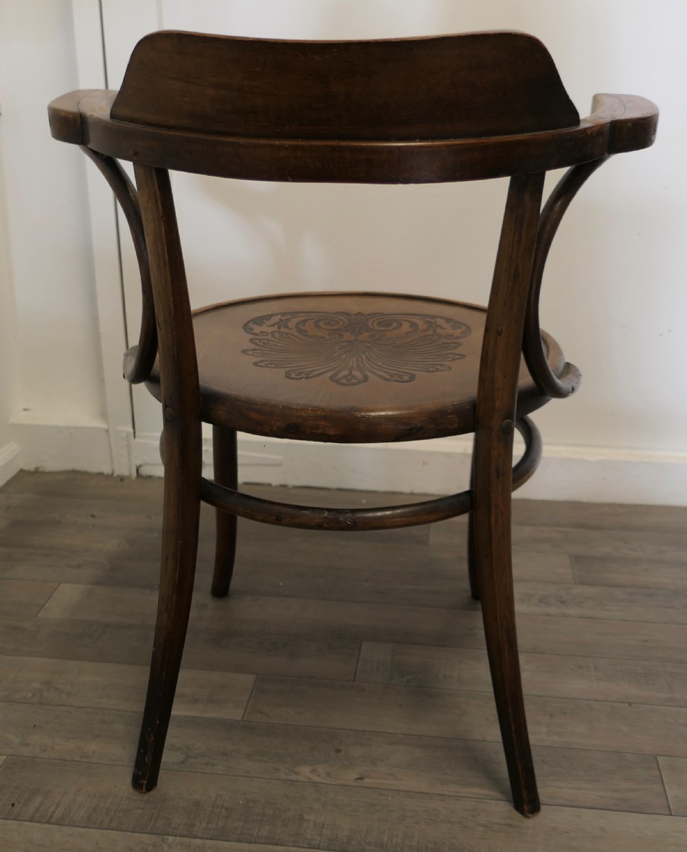Large Roomy Bentwood Carver Chair View VII