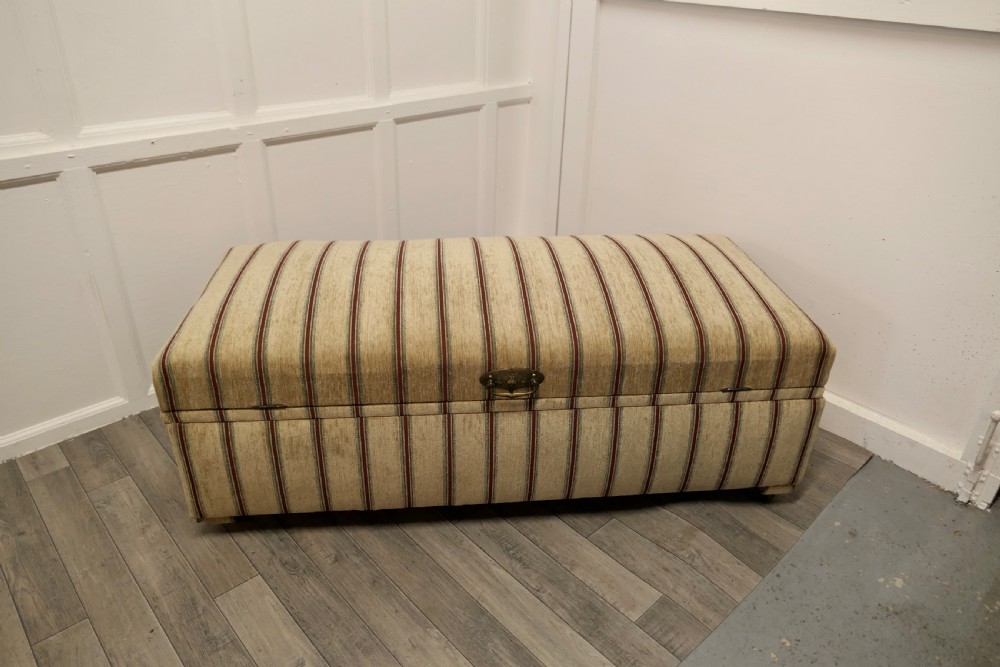 A Large Upholstered Double Ottoman or Window Seat  View VII