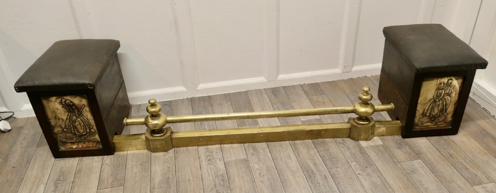 Adjustable Oak and Brass Country House Club Fender  View II
