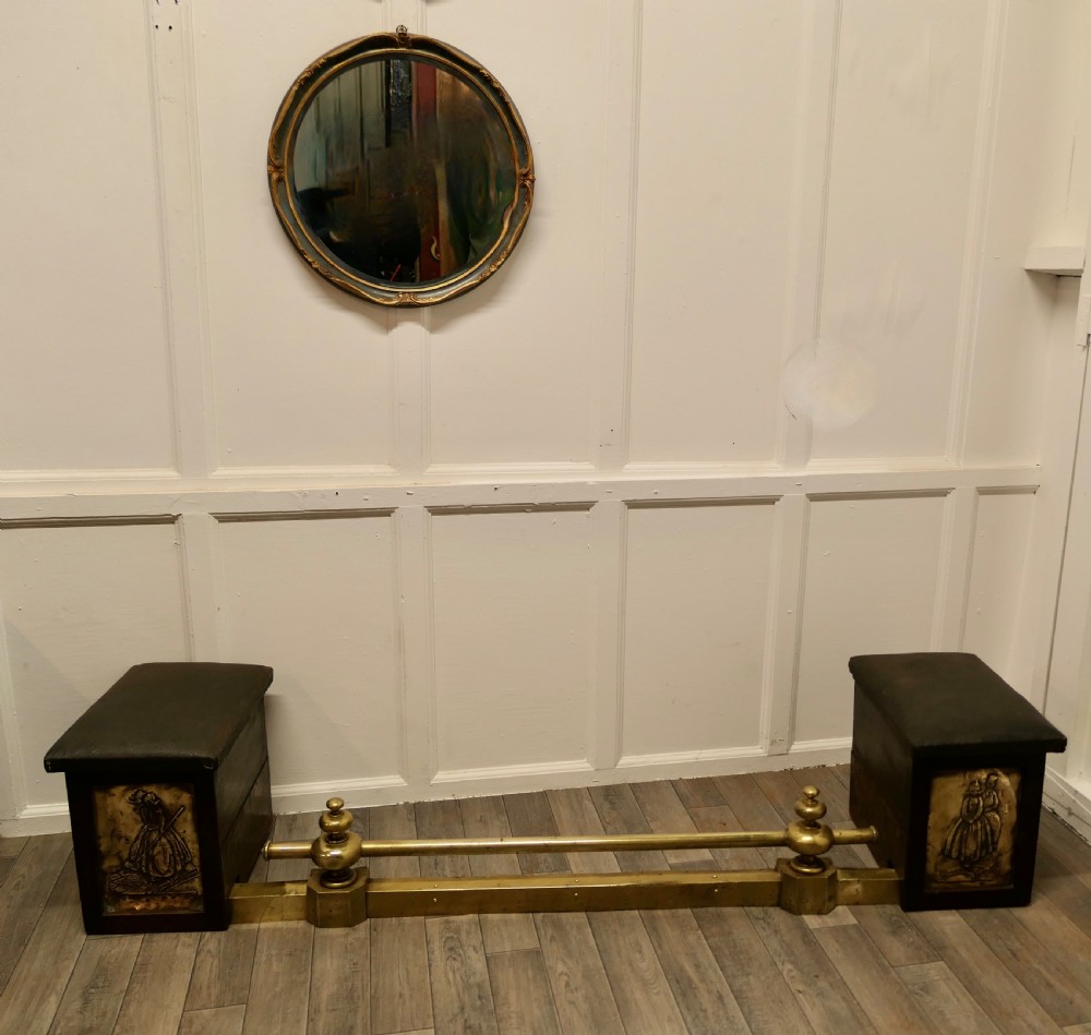 Adjustable Oak and Brass Country House Club Fender  View VI