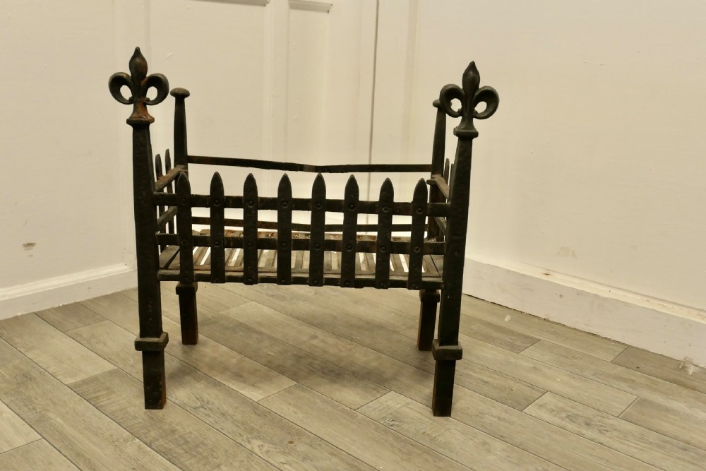 Inglenook Free Standing Fire Basket, Iron Fire Grate View II