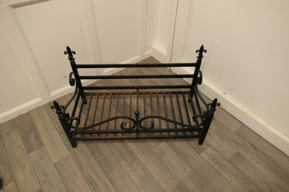 Large Inglenook Free Standing Fire Basket, Iron Fire Grate View VII