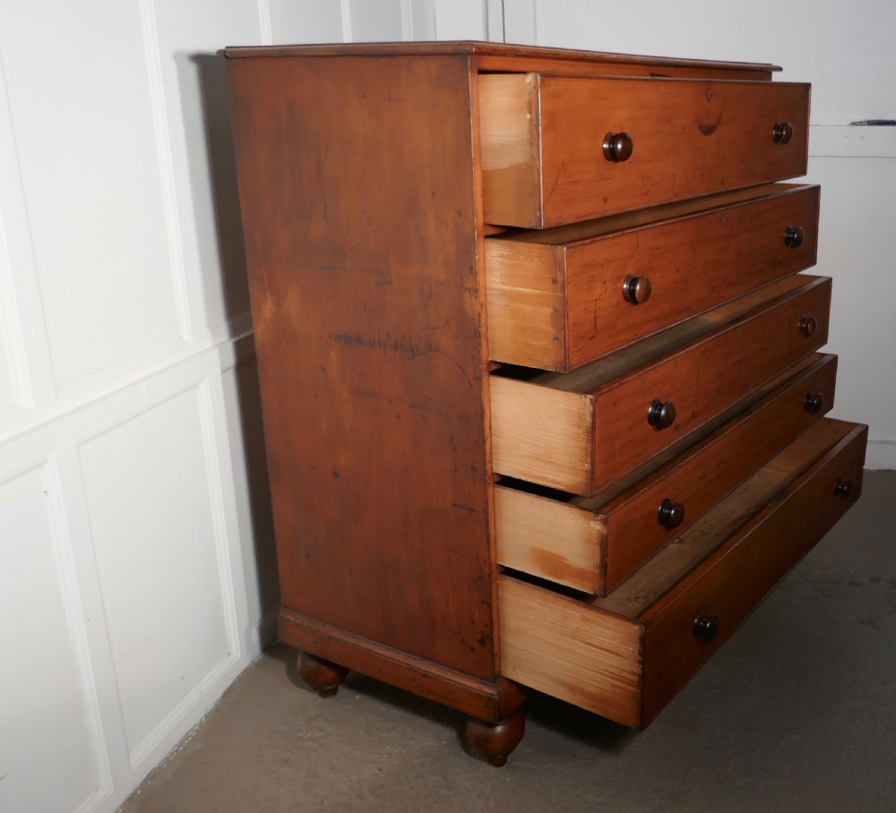 Very Large Victorian Pine Chest of Drawers, 5 Drawer Chest View V