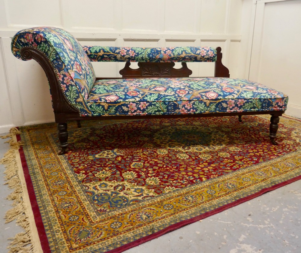 Edwardian Mahogany Chaise Long, William Morris Fabric View II