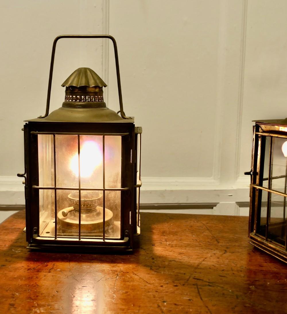 A Superb Pair of Brass Large Wall Lanterns, Carriage Lamps View IV