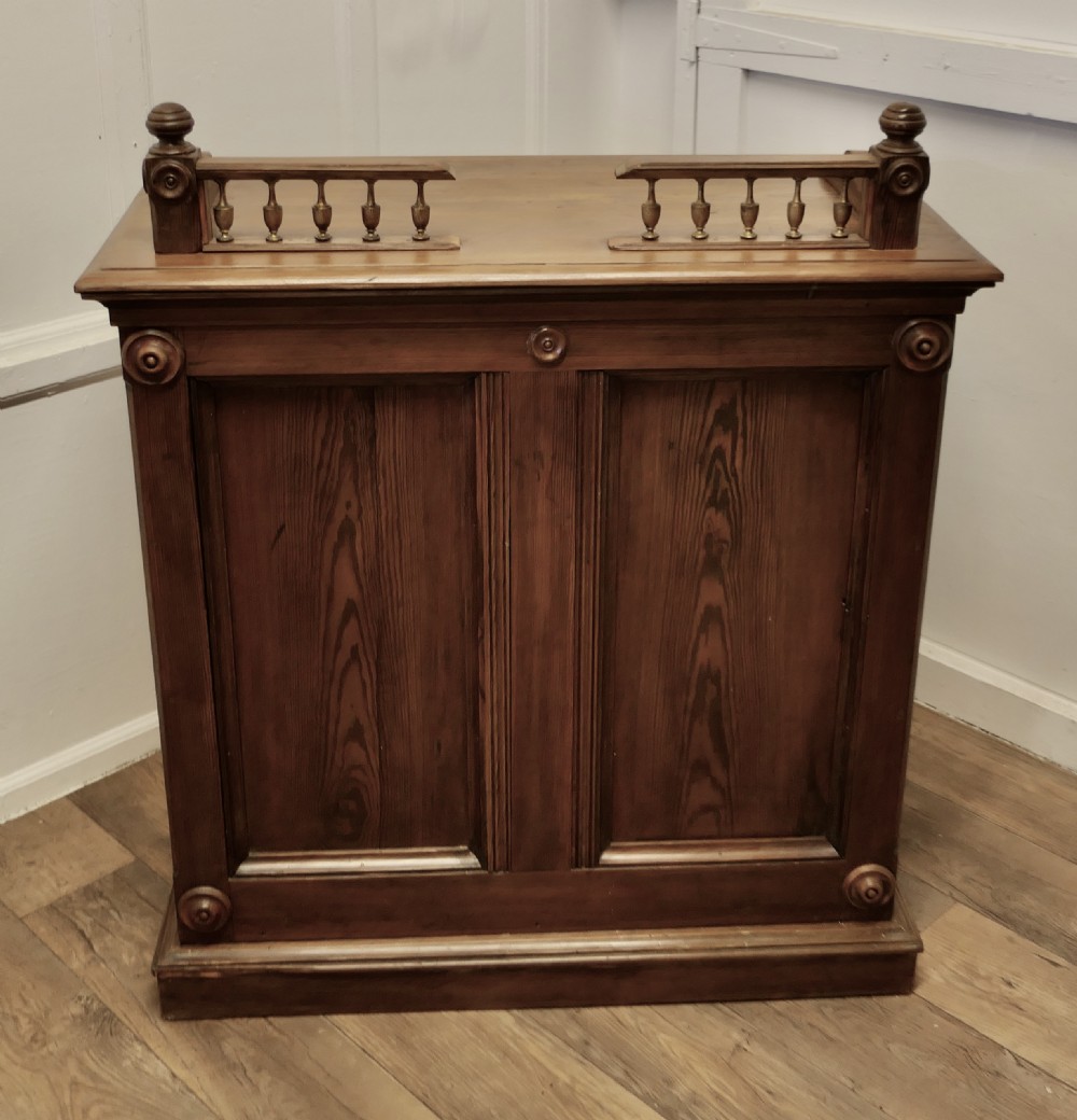 Pitch Pine Hotel Restaurant Reception Hostess Greeting Station, Greeter View II