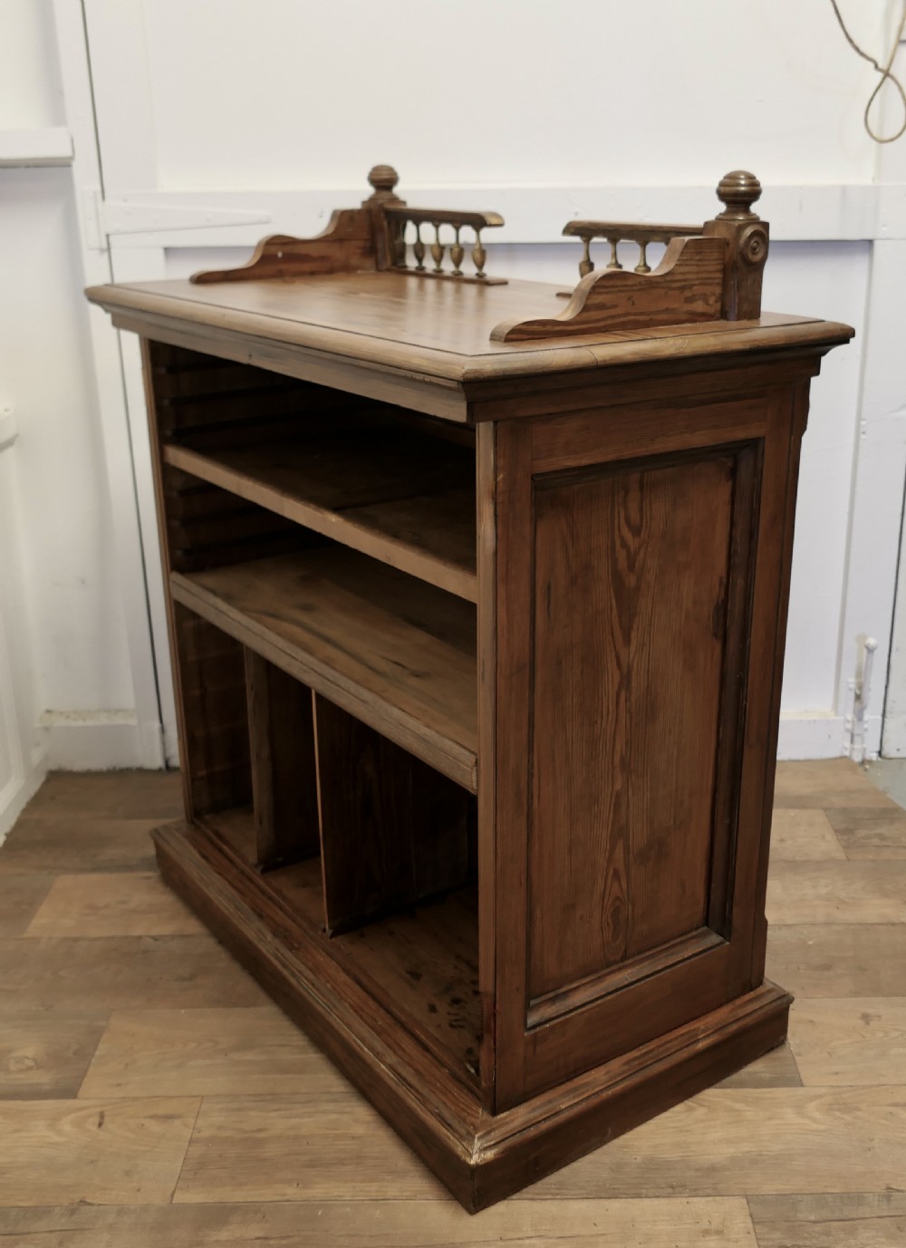 Pitch Pine Hotel Restaurant Reception Hostess Greeting Station, Greeter View V