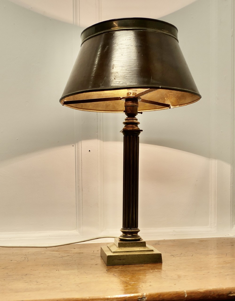 Single Column French Brass Table Lamp 