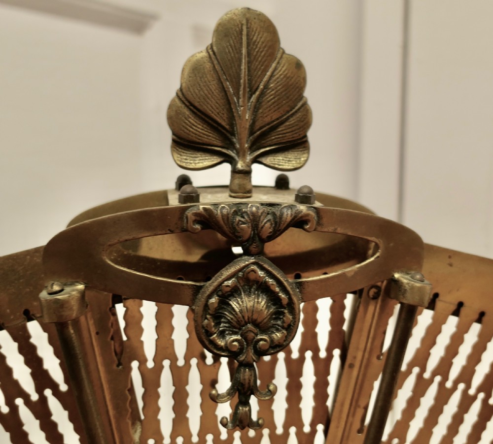 Victorian Folding Brass Fire Screen Peacock’s Tail Fire Guard View VII