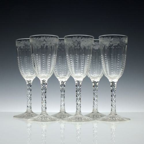 ANTIQUE VICTORIAN ENGRAVED WINE GLASS C1890 - ADDITIONAL PHOTO 1