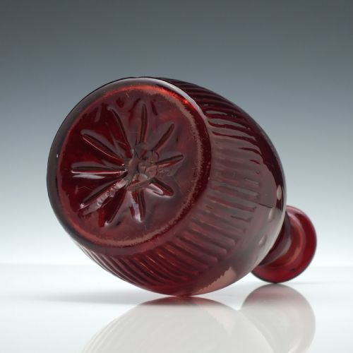 19TH CENTURY ENGRAVED RUBY GLASS PORT DECANTER C1840 - ADDITIONAL PHOTO 5