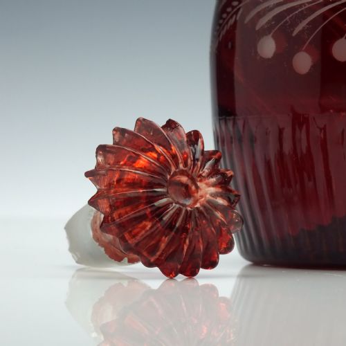 19TH CENTURY ENGRAVED RUBY GLASS PORT DECANTER C1840 - ADDITIONAL PHOTO 8