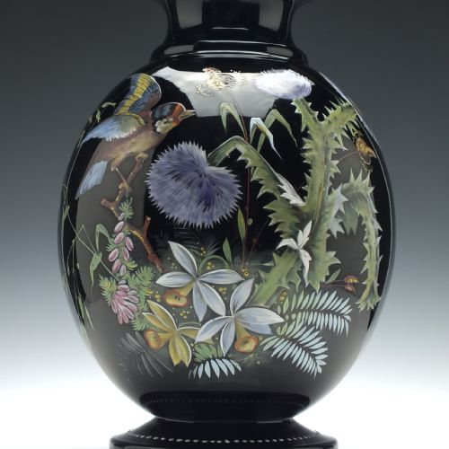 LARGE PAIR OF ENAMELLED 19TH CENTURY HARRACH BLACK GLASS VASES C1890 - ADDITIONAL PHOTO 3