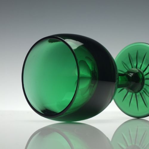 PAIR LATE 19TH CENTURY GREEN WINE GLASSES C1900 - ADDITIONAL PHOTO 3
