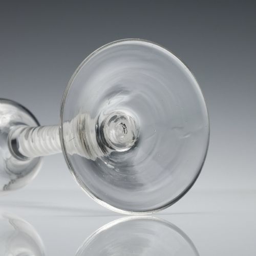PAIR OF ENGRAVED GEORGIAN OPAQUE TWIST WINE GLASSES C1760 - ADDITIONAL PHOTO 8