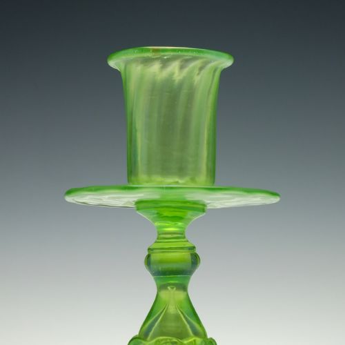 PAIR ITALIAN ANTIQUE VENETIAN VASELINE GREEN CANDLESTICKS C1900 - ADDITIONAL PHOTO 3