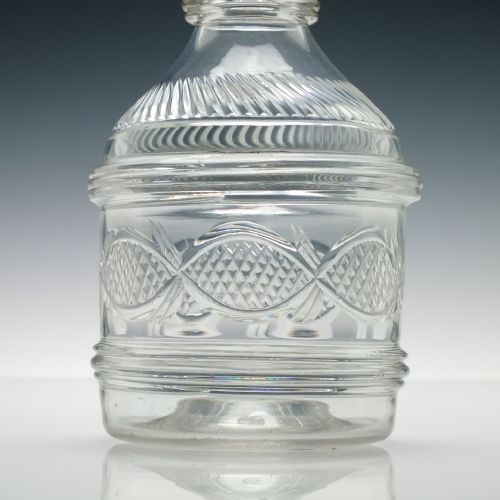 PAIR OF IRISH PULLEY RING GLASS DECANTERS C1820 - ADDITIONAL PHOTO 2