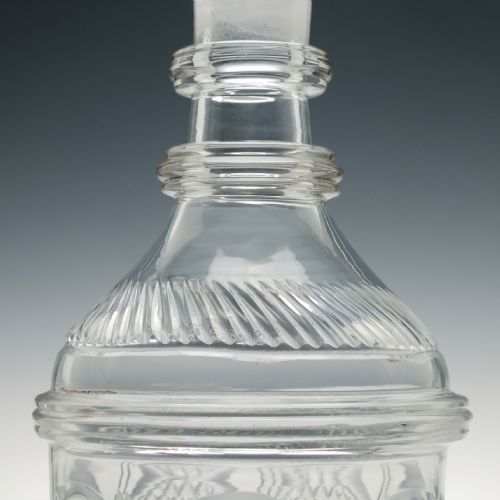 PAIR OF IRISH PULLEY RING GLASS DECANTERS C1820 - ADDITIONAL PHOTO 4