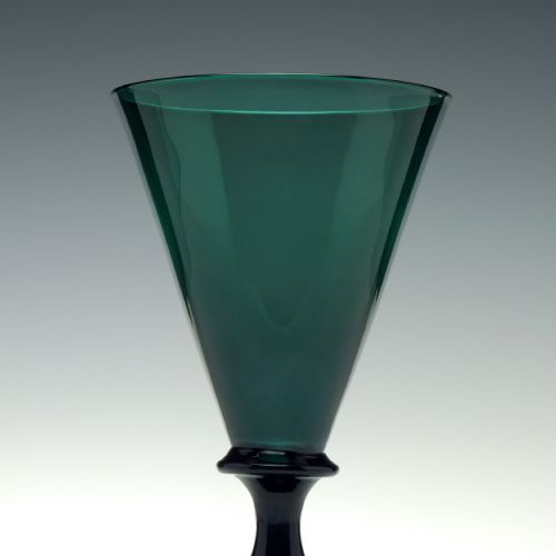 PAIR BRISTOL GREEN WINE GLASSES C1800 - ADDITIONAL PHOTO 4