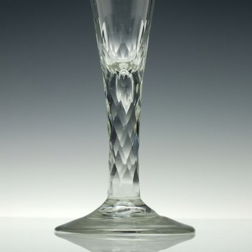 TALL GEORGIAN FACET CUT CHAMPAGNE FLUTE GLASS WITH AIR TEAR C1780 - ADDITIONAL PHOTO 5