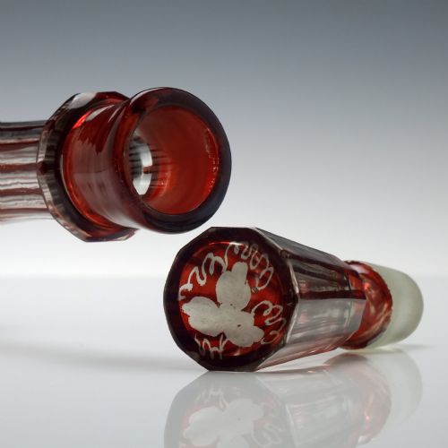 VICTORIAN ENGRAVED GLASS DECANTER C1860 - ADDITIONAL PHOTO 6