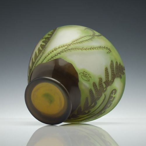 FRENCH GALLE CAMEO 'FOUGERES' VASE C1900 - ADDITIONAL PHOTO 5