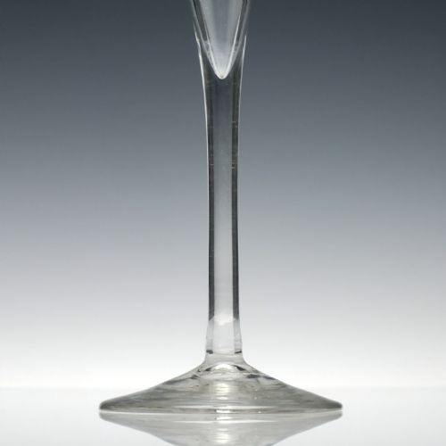 18TH CENTURY GEORGIAN TOASTING CHAMPAGNE GLASS C1740 - ADDITIONAL PHOTO 3