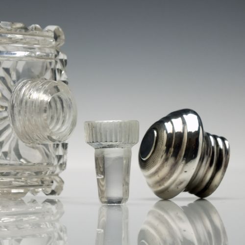 PAIR VICTORIAN GLASS PERFUME BOTTLES C1900 - ADDITIONAL PHOTO 6