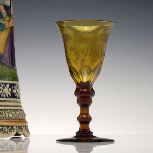 ACORN ENGRAVED 19TH CENTURY AMBER ENGRAVED WINE GLASS C1830 - ADDITIONAL PHOTO 1