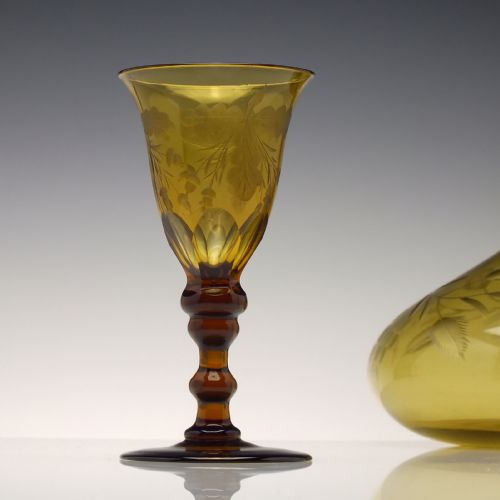 ACORN ENGRAVED 19TH CENTURY AMBER ENGRAVED WINE GLASS C1830 - ADDITIONAL PHOTO 2