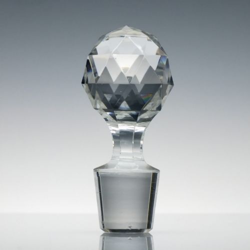 VICTORIAN ENGRAVED POLISHED BRANDY DECANTER C1870 - ADDITIONAL PHOTO 1