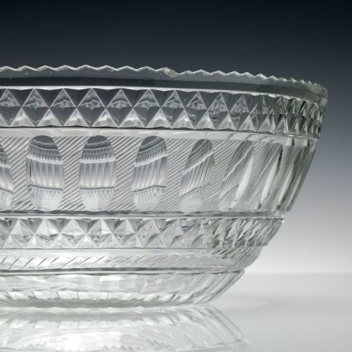 GEORGIAN IRISH CORK CUT GLASS SERVING BOWL C1830 - ADDITIONAL PHOTO 3