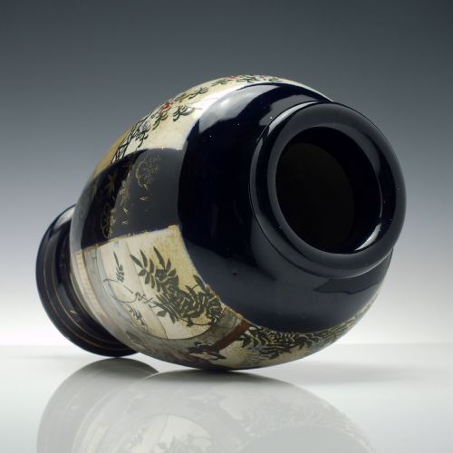 PAIR JAPANESE HAND PAINTED SATSUMA VASES C1900 - ADDITIONAL PHOTO 10