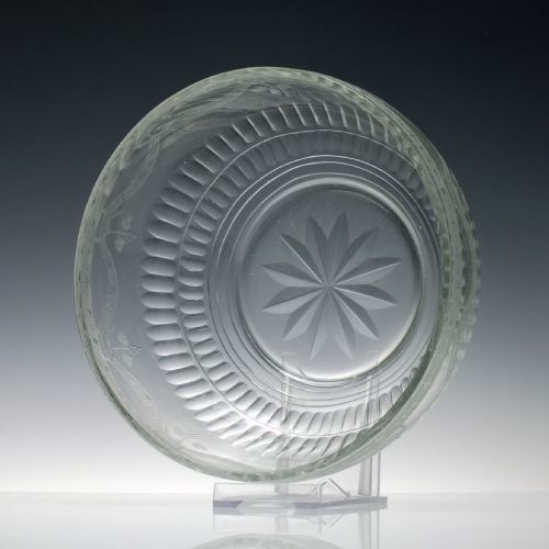 GEORGIAN ENGRAVED GLASS SERVING BOWL C1830 - ADDITIONAL PHOTO 2